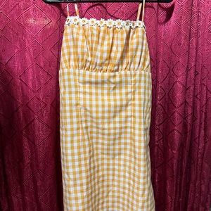 Sunflower dress/ SizeLarge in Juniors